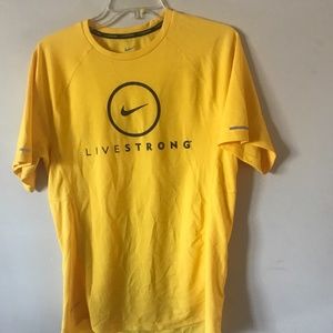 ✴️✴️SALE✴️✴️NIKE LIvestrong Dri-Fit Tee. Small.